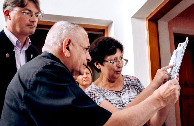 ICMC Secretary General visits with displaced people in Ukraine