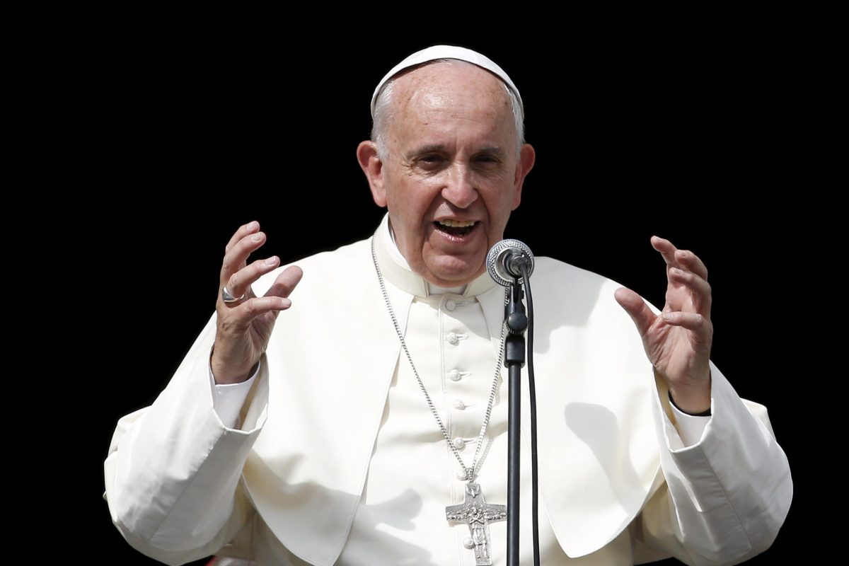 Pope Francis Says it is the Responsibility of All to Oppose Human Trafficking