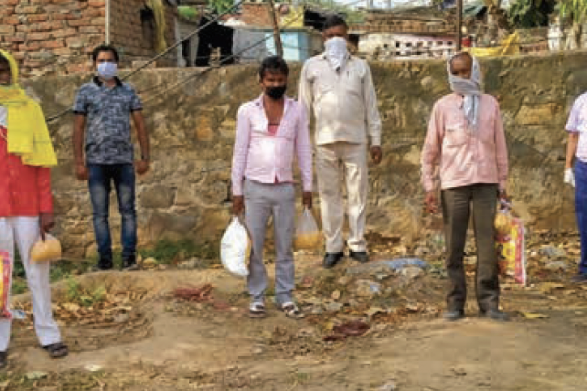 India: Bishops’ Conference Helps Feed Over 50,000 Migrant Workers During Lockdown 1