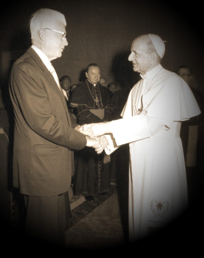 James J. Norris and Pope Paul VI at ICMC's founding